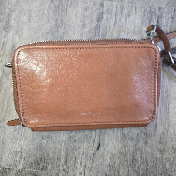 🐢 Vera Bradley Leather RFID All In One Shoulder Or Crossbody Compact Bag. - Picture 12 of 17